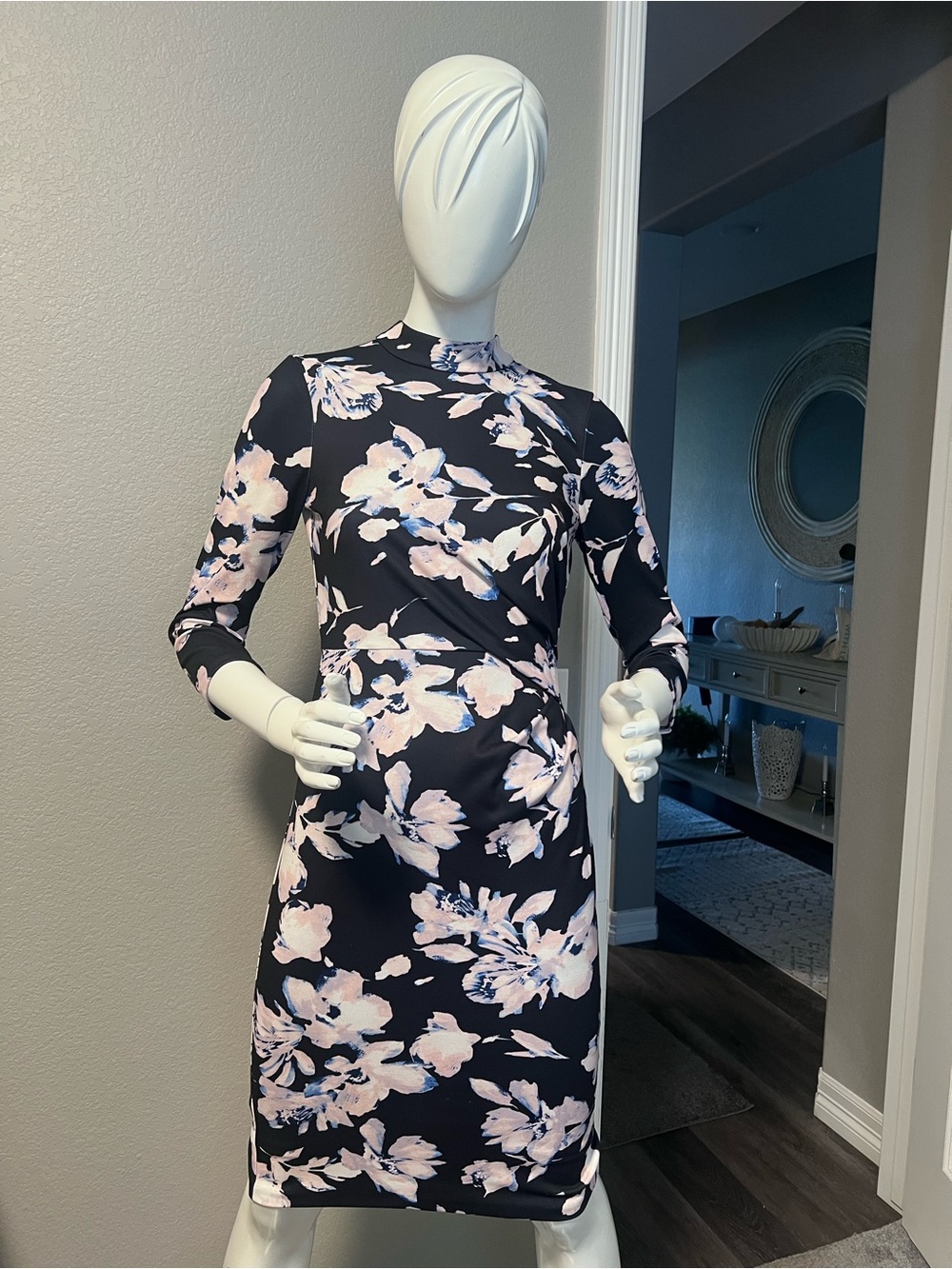 Eliza J Floral Sheath Dress in Navy and White size 0